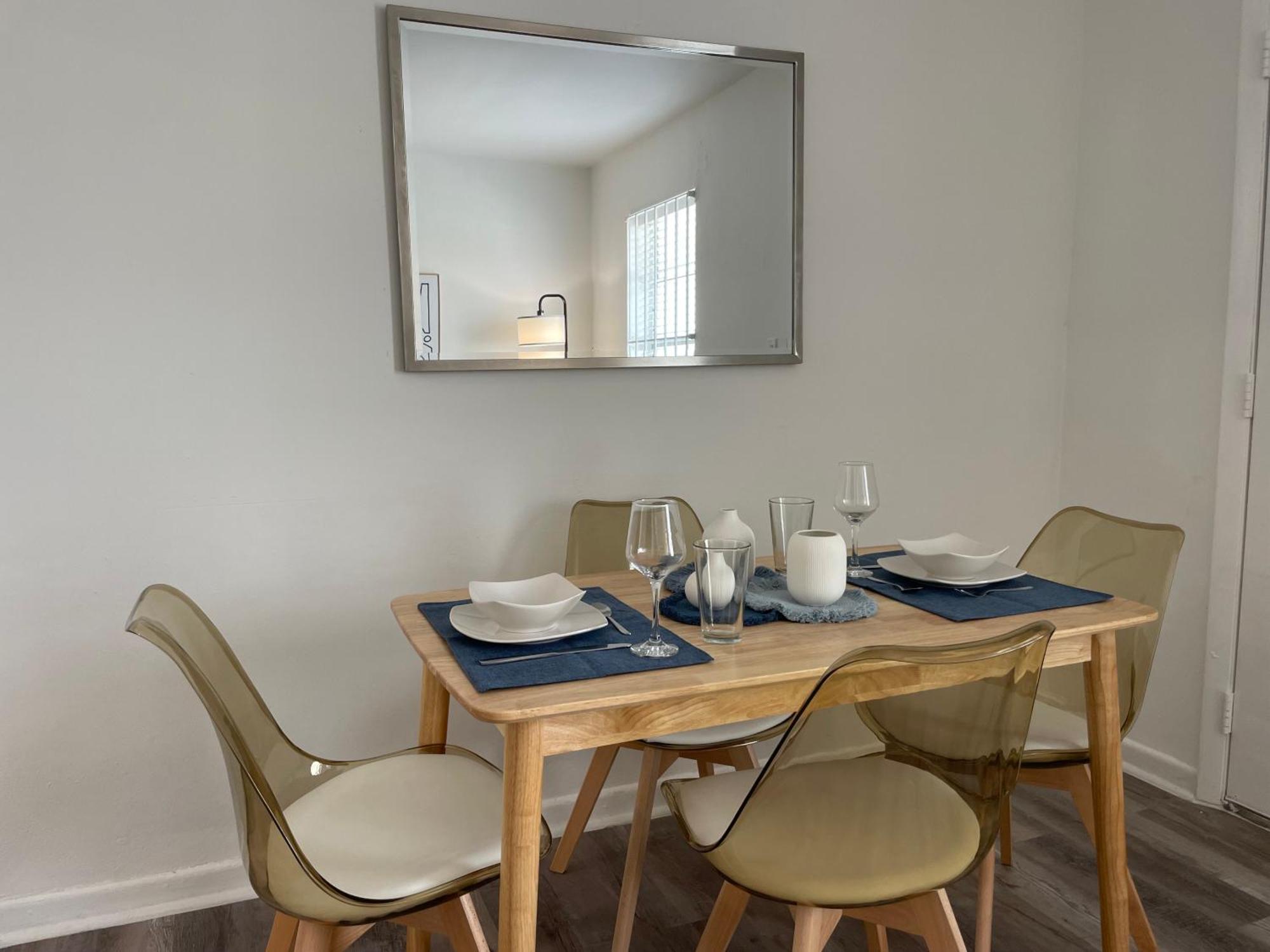 Remodeled Little Havanna Apartments Great Location Miami Dış mekan fotoğraf
