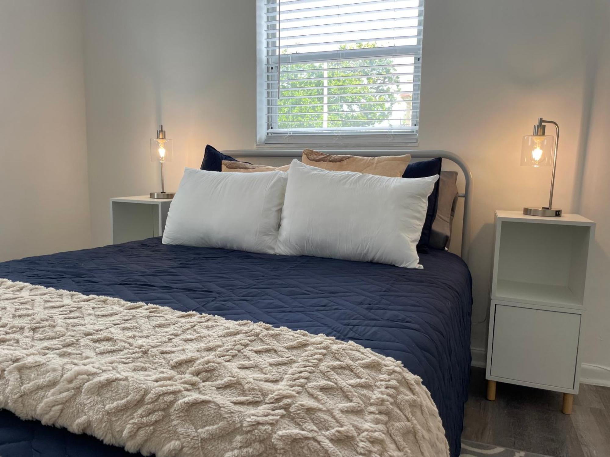 Remodeled Little Havanna Apartments Great Location Miami Dış mekan fotoğraf